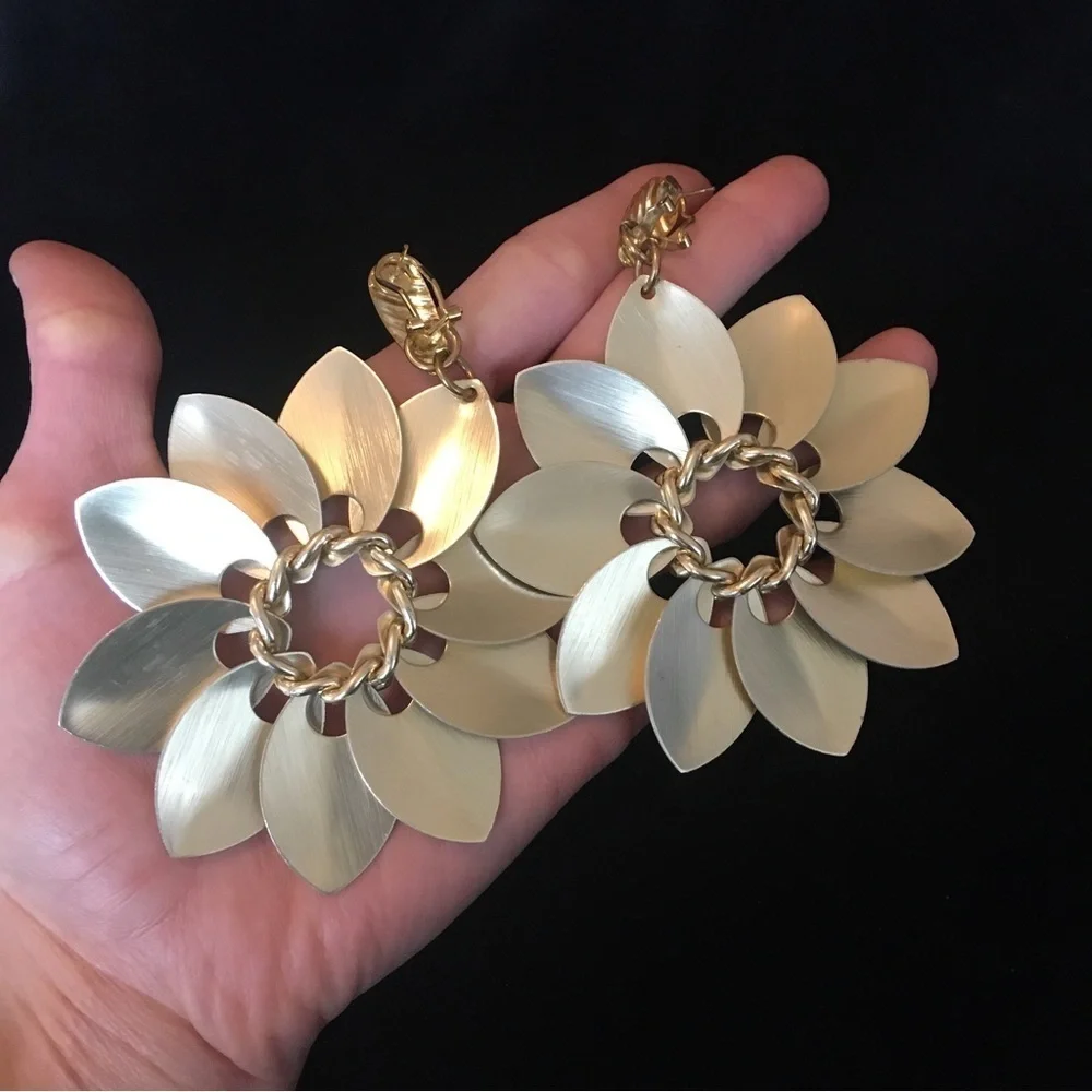 Vintage Retro Large Fan Flower Earrings